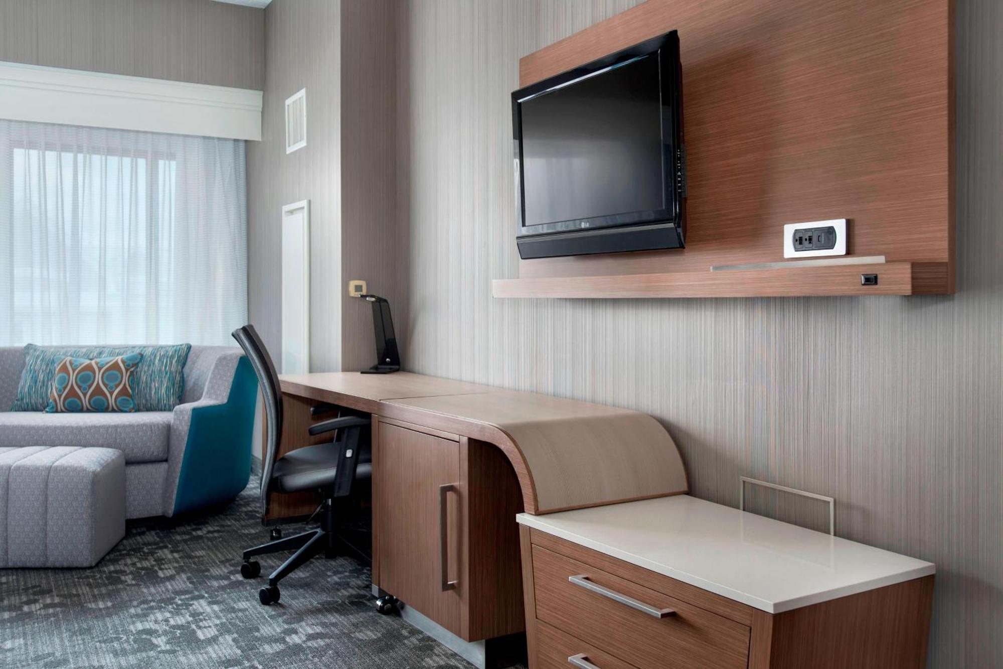 Courtyard By Marriott Newark Elizabeth Hotel Exterior foto